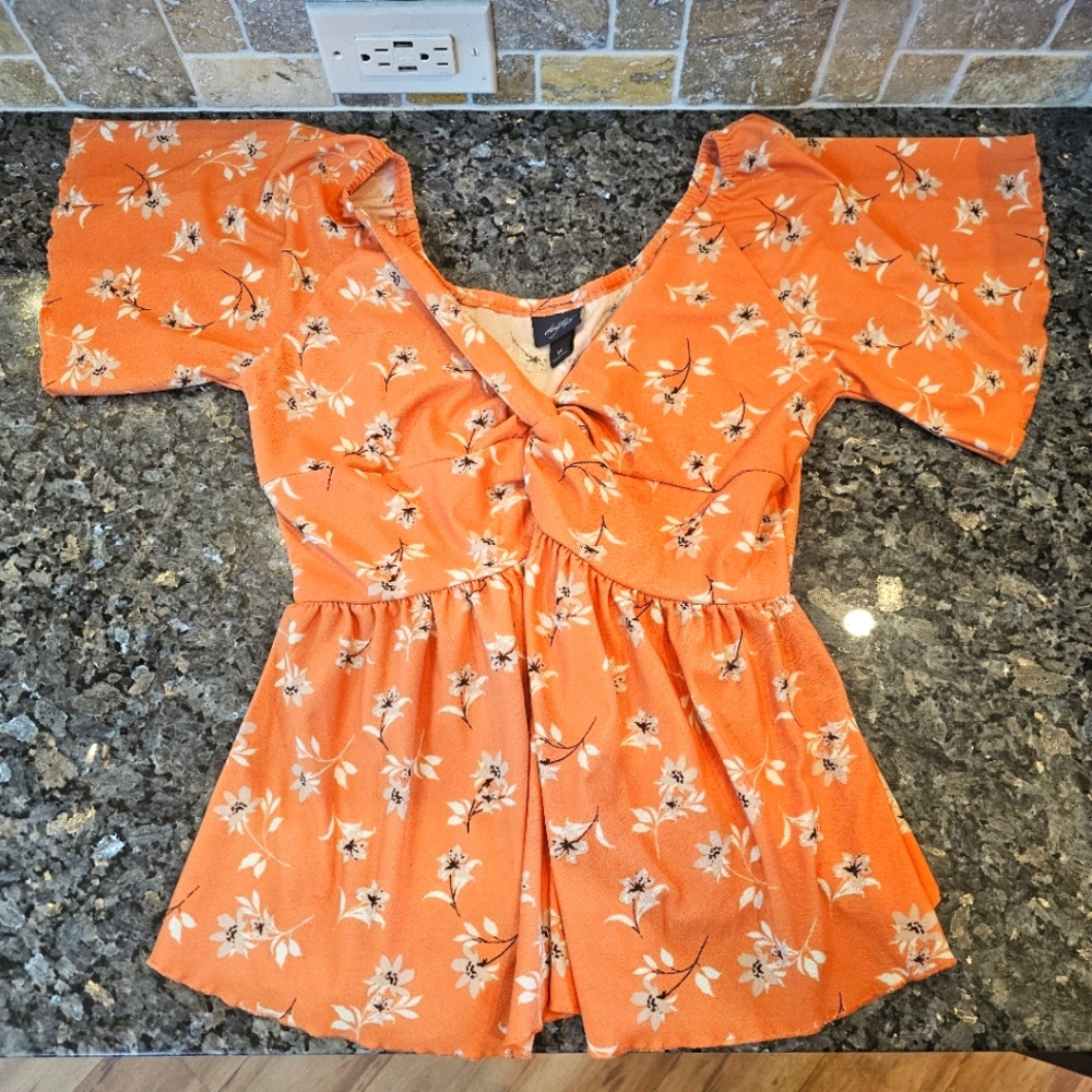 Daytrip Floral Orange Women's Top Size M